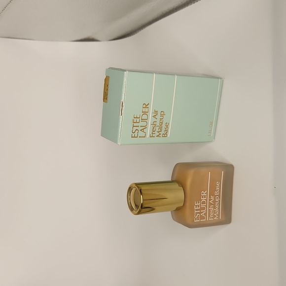 Estee Lauder Makeup Estee Lauder Fresh Air Makeup Base Linen Beige